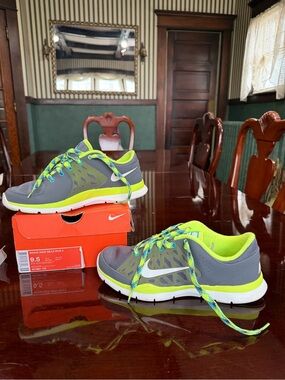 Nike Gray and Neon Yellow Women's Trainers! Like New!